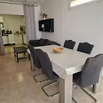 Family Vacation Casita شقة *